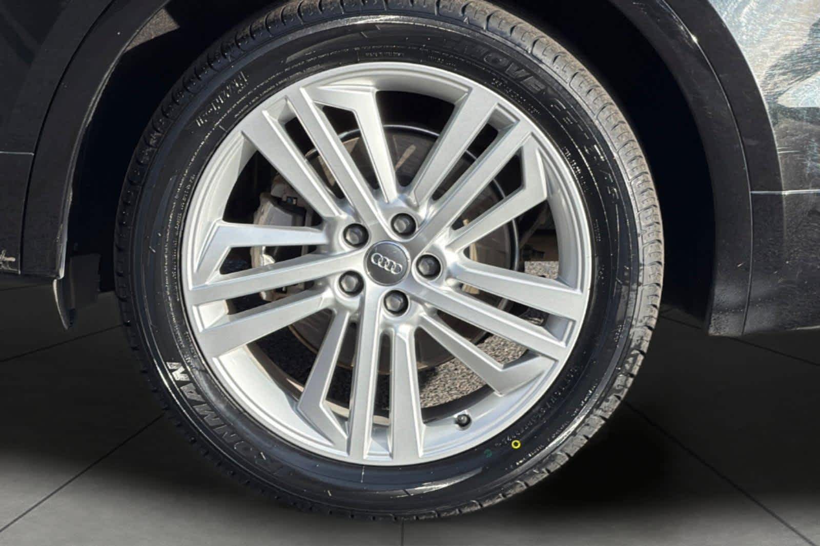 Thumbnail: 2019 Audi Q5 - 11