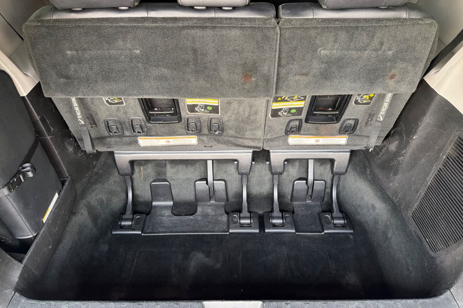 Thumbnail: 2015 Toyota Sienna - 18