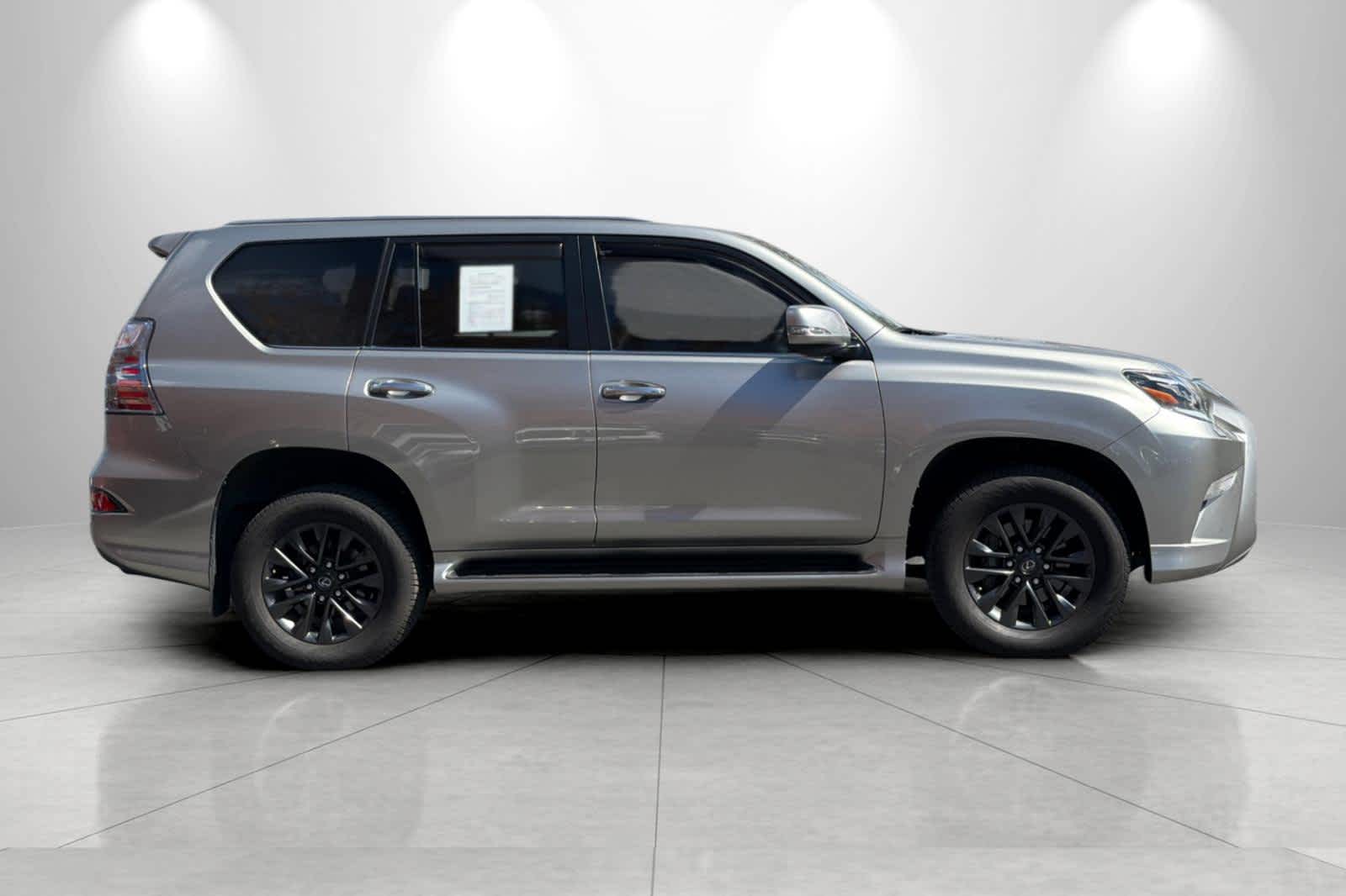 Thumbnail: 2023 Lexus GX - 8