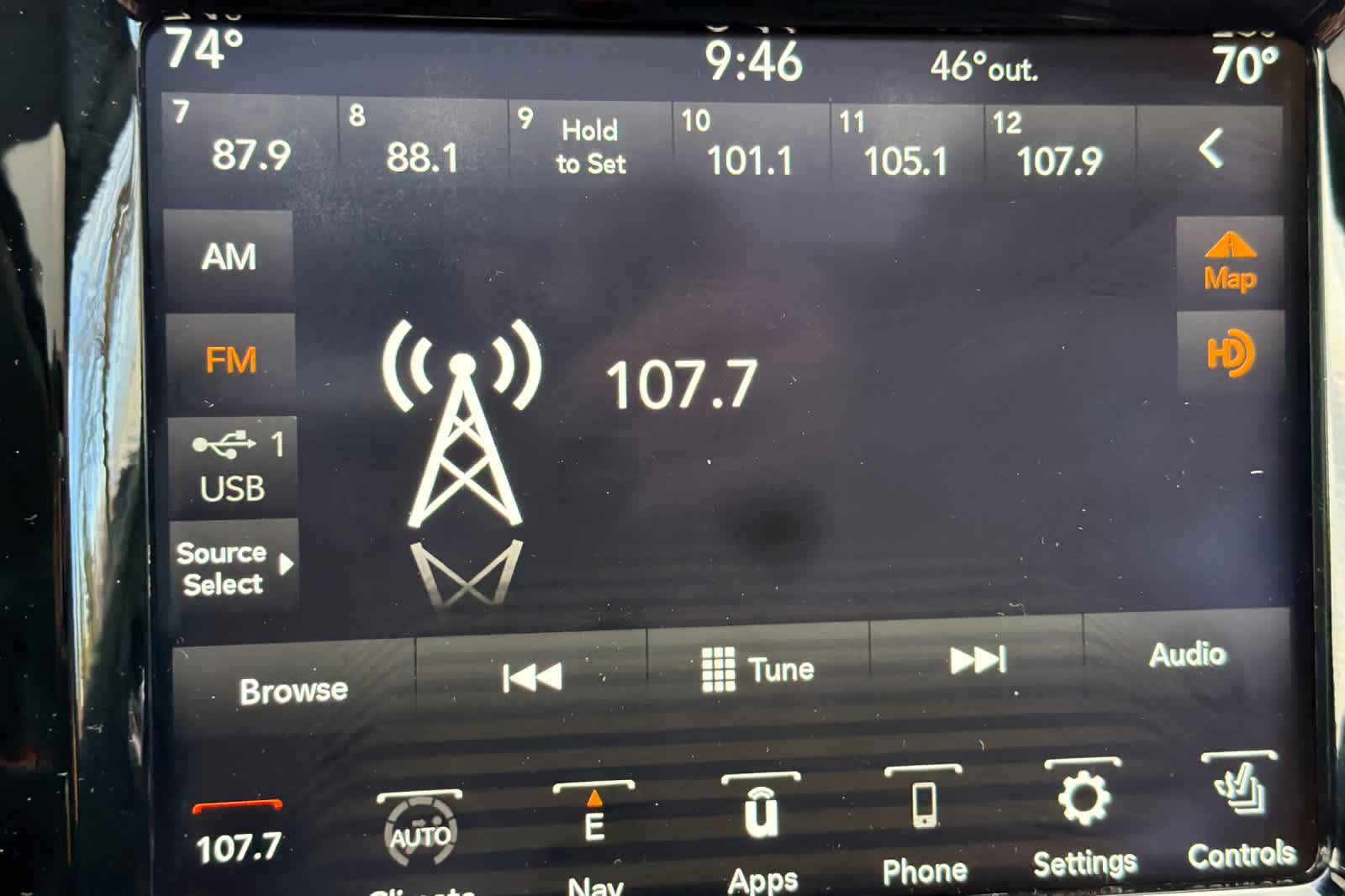 Thumbnail: 2020 Jeep Cherokee - 20