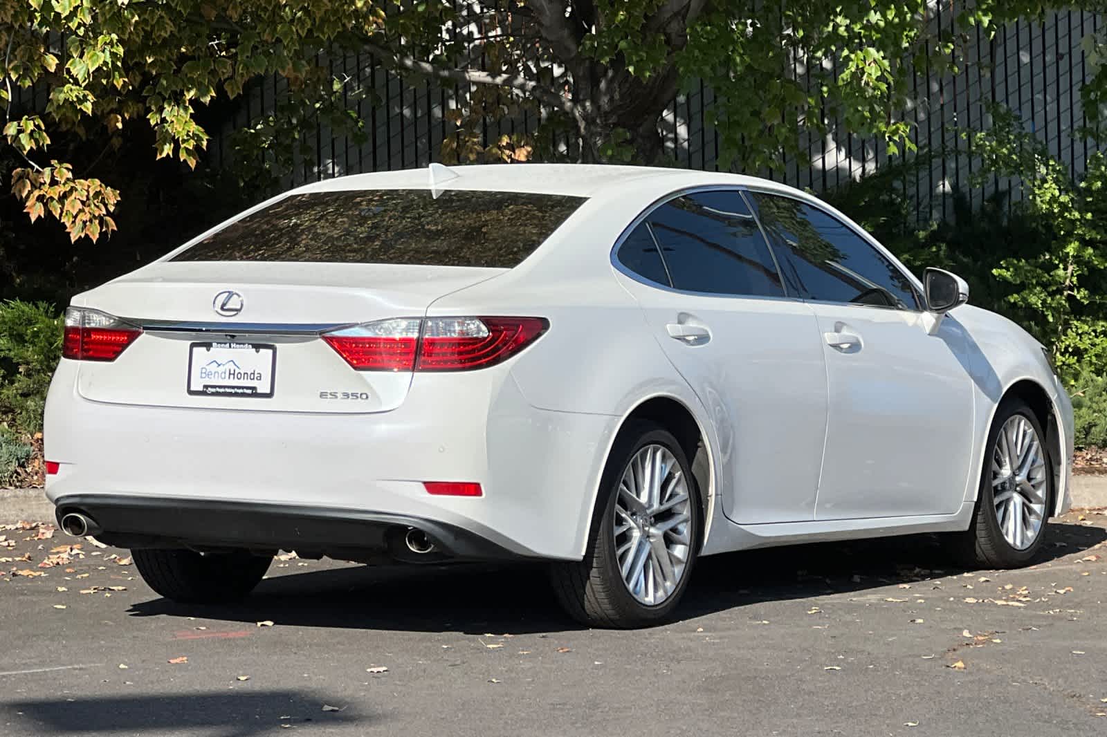 Used 2015 Lexus ES 350 with VIN JTHBK1GG0F2187800 for sale in Bend, OR