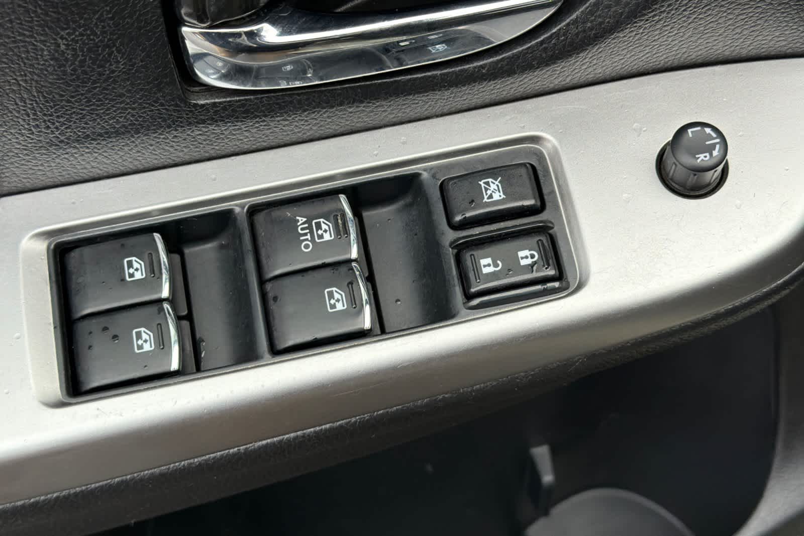 Thumbnail: 2017 Subaru Crosstrek - 15