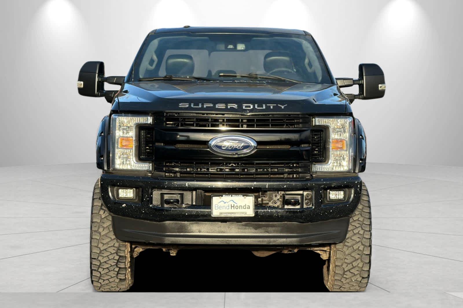 Thumbnail: 2018 Ford F-350 - 10