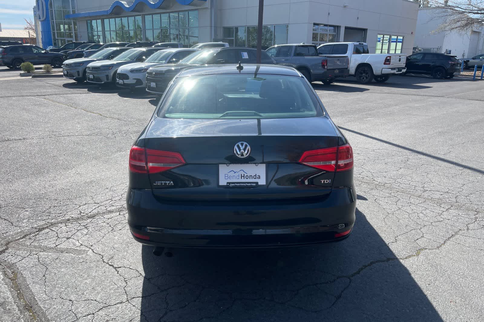 Thumbnail: 2015 Volkswagen Jetta - 4