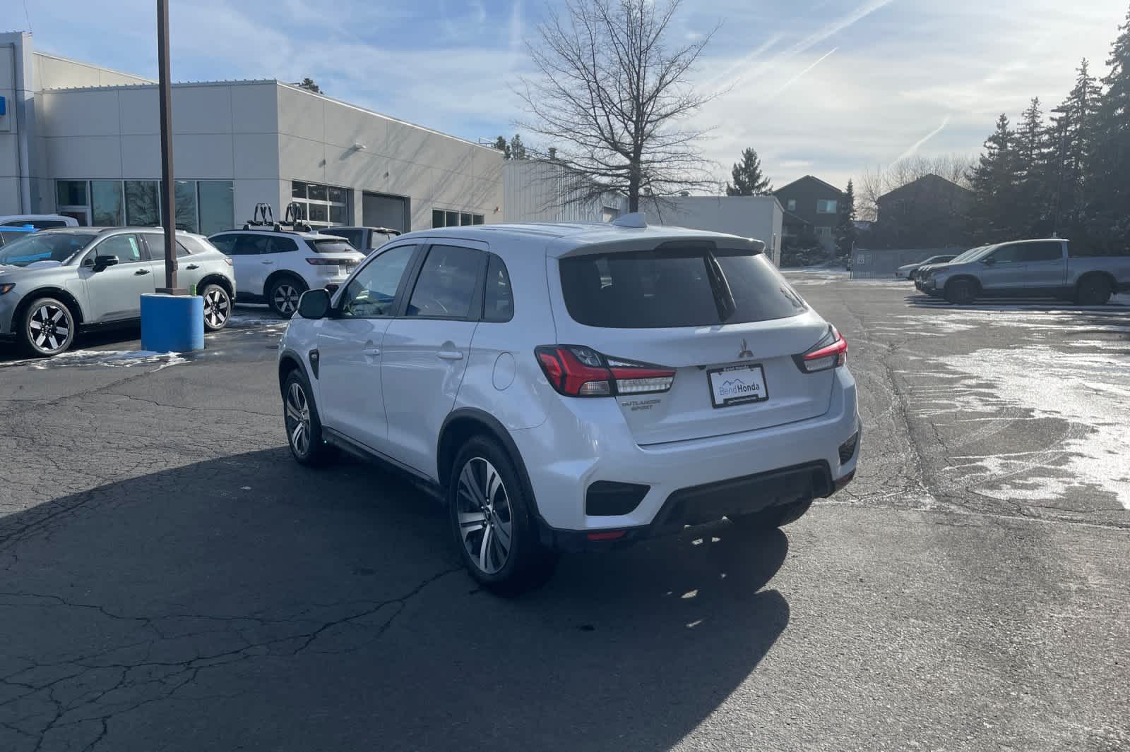 Thumbnail: 2024 Mitsubishi Outlander Sport - 6