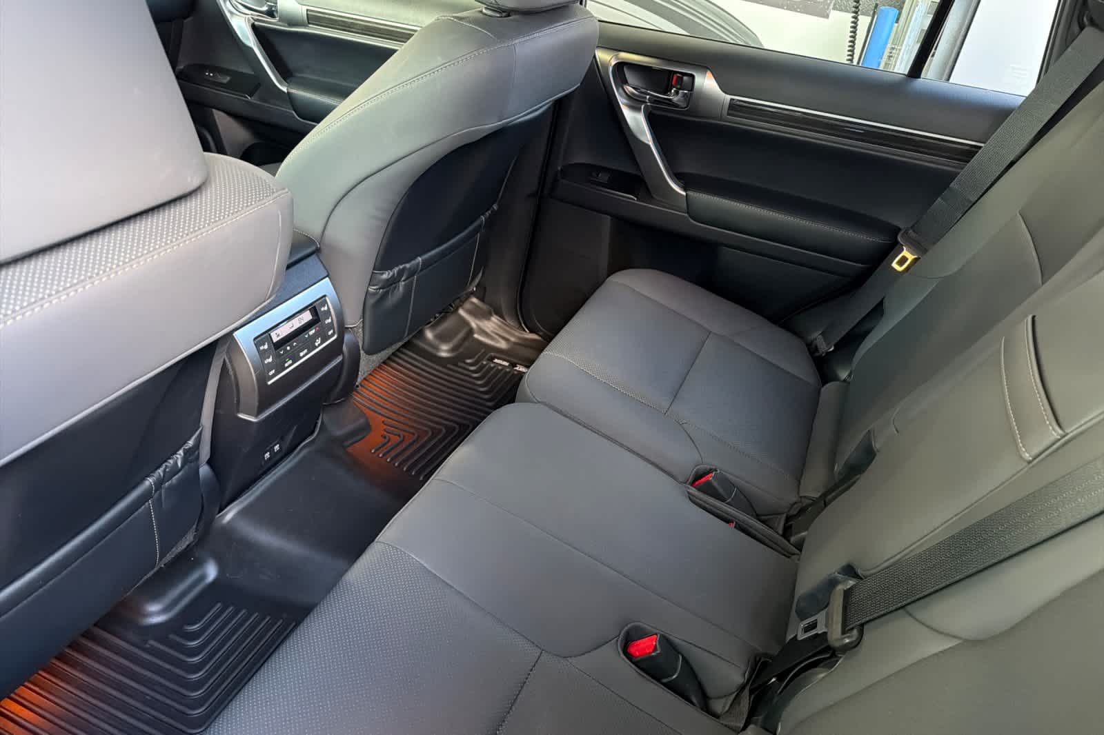 Thumbnail: 2023 Lexus GX - 4