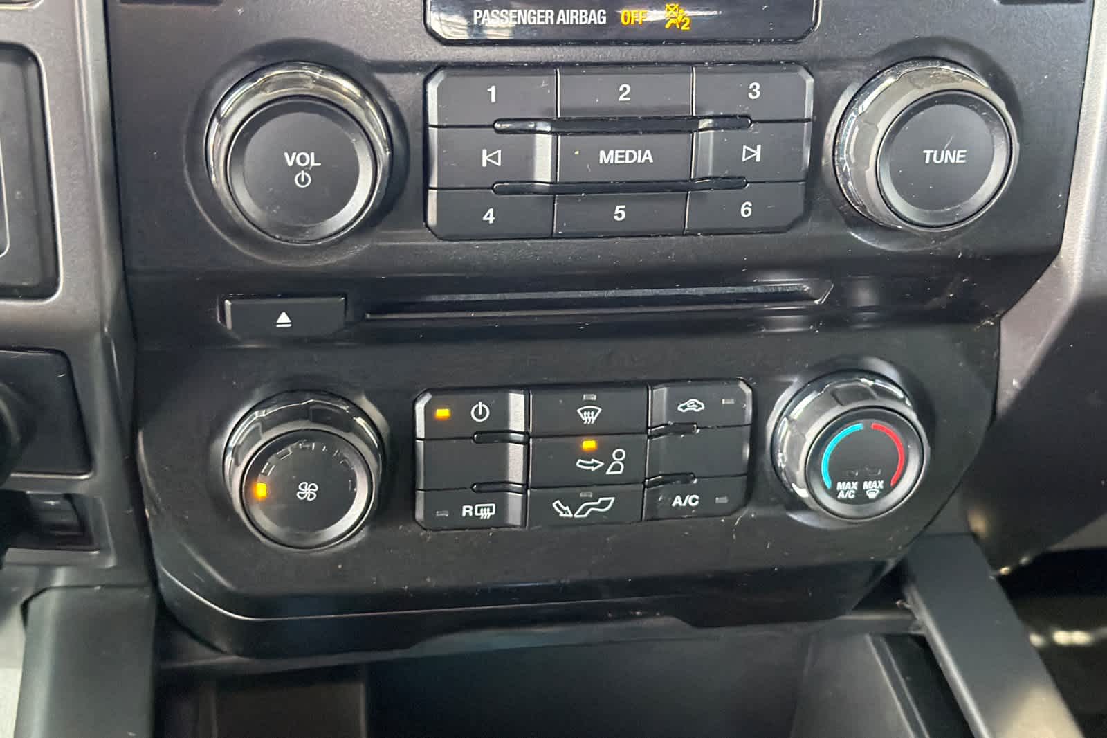 Thumbnail: 2017 Ford F-150 - 21