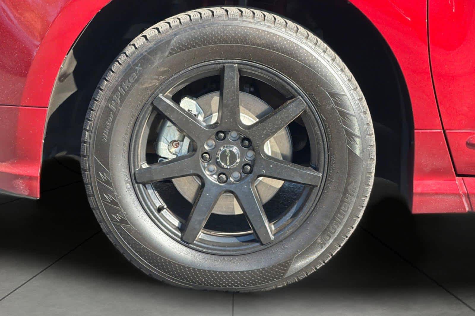 Thumbnail: 2013 Ford Edge - 11