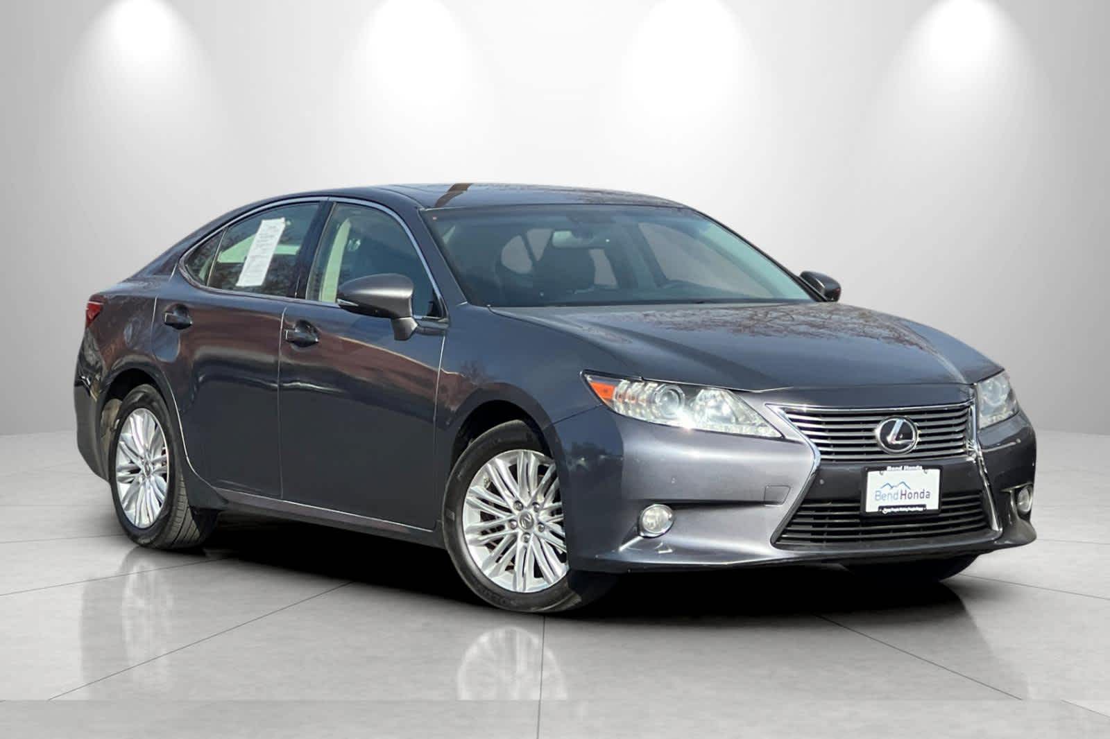 Thumbnail: 2013 Lexus ES - 9