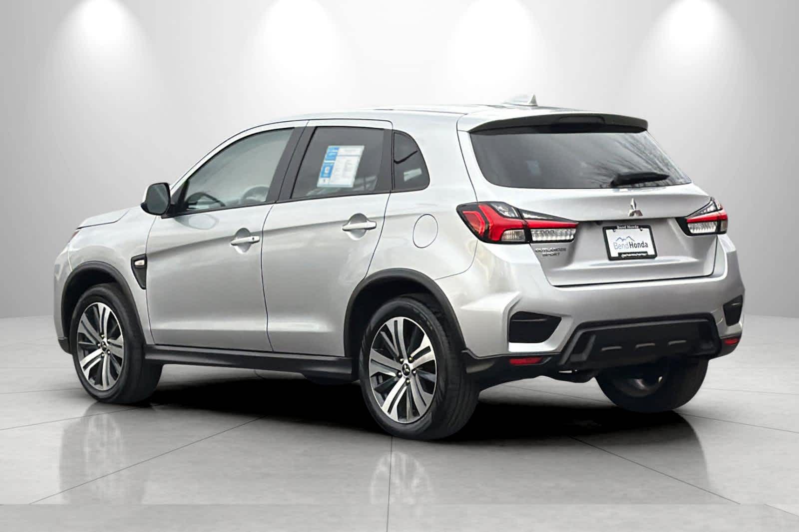 Thumbnail: 2024 Mitsubishi Outlander Sport - 6