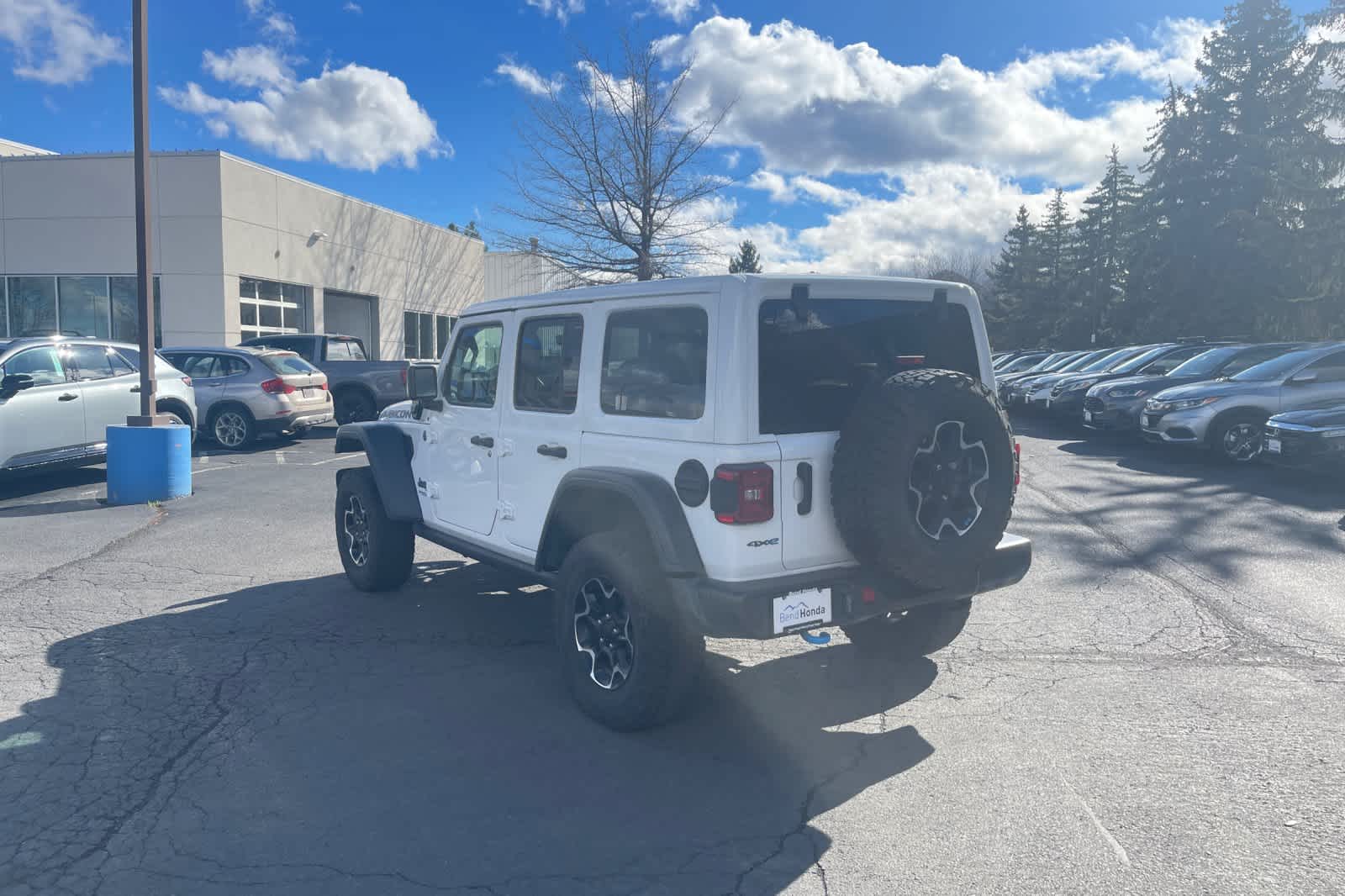 Thumbnail: 2021 Jeep Wrangler - 6