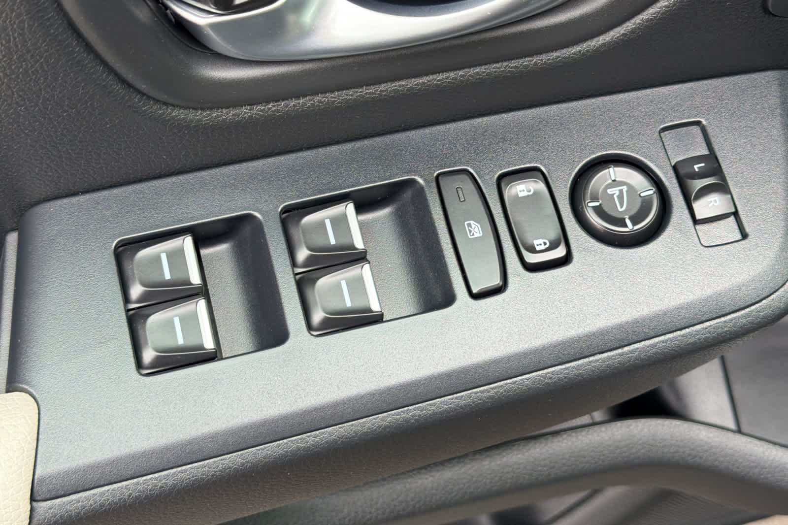 Thumbnail: 2026 Honda Passport - 15