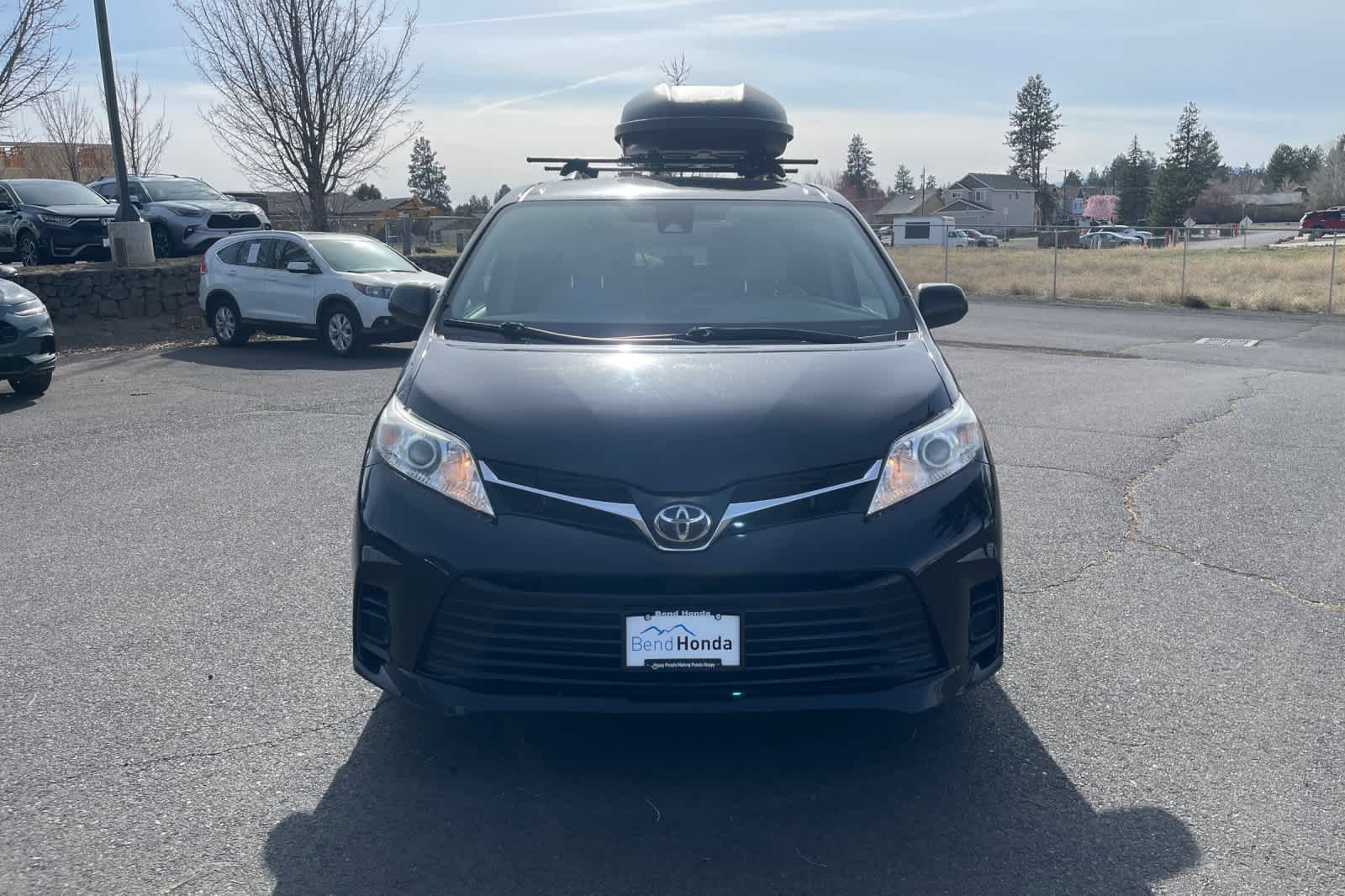 Thumbnail: 2019 Toyota Sienna - 8
