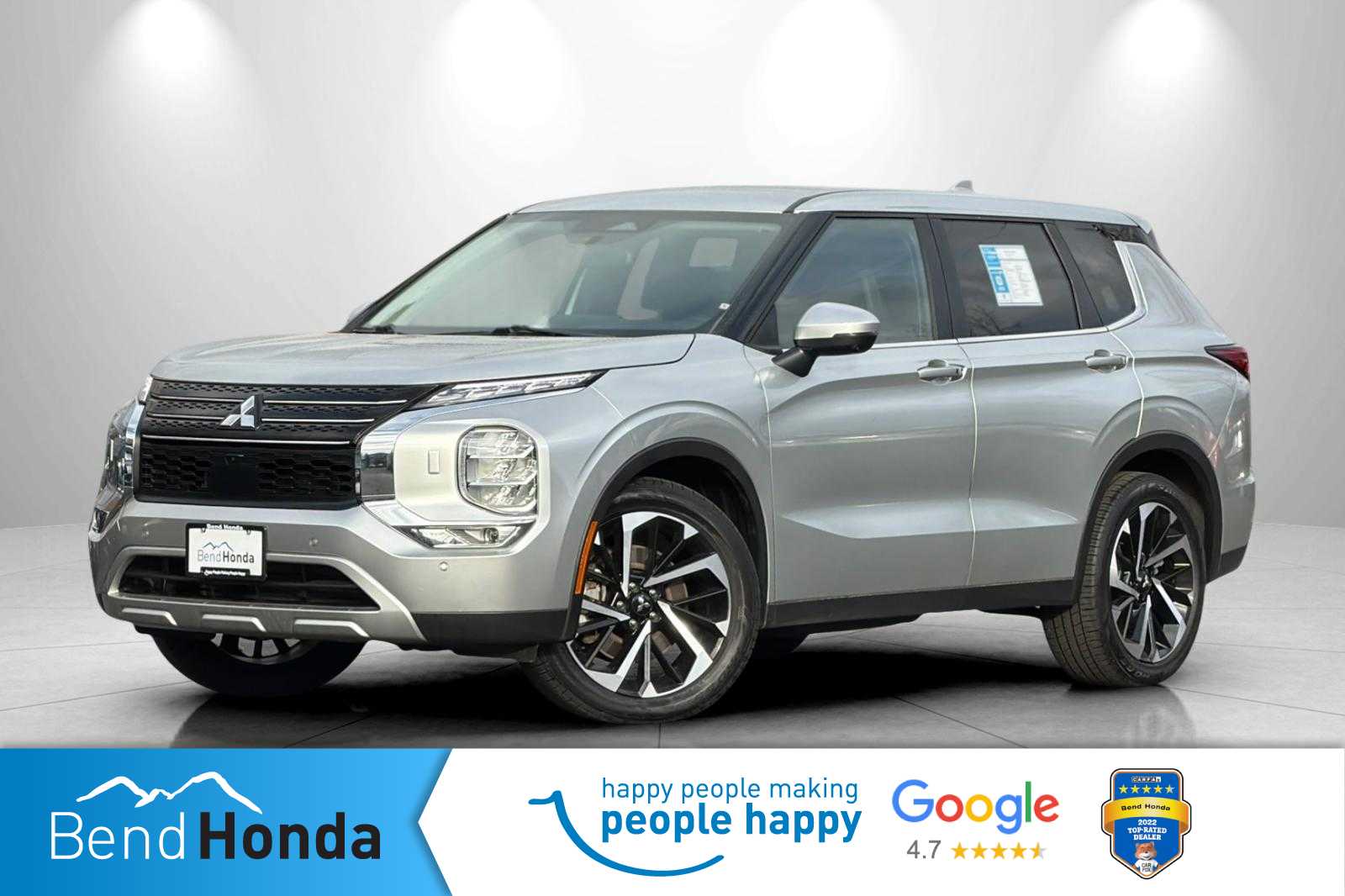 2024 Mitsubishi Outlander SE's photo