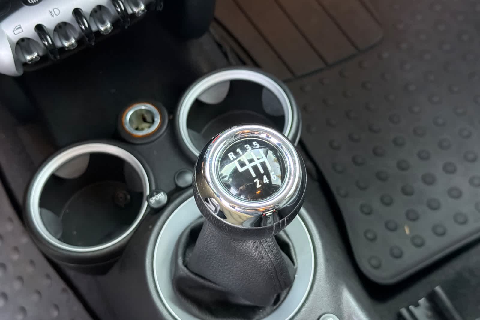 Thumbnail: 2009 MINI Cooper Clubman - 22