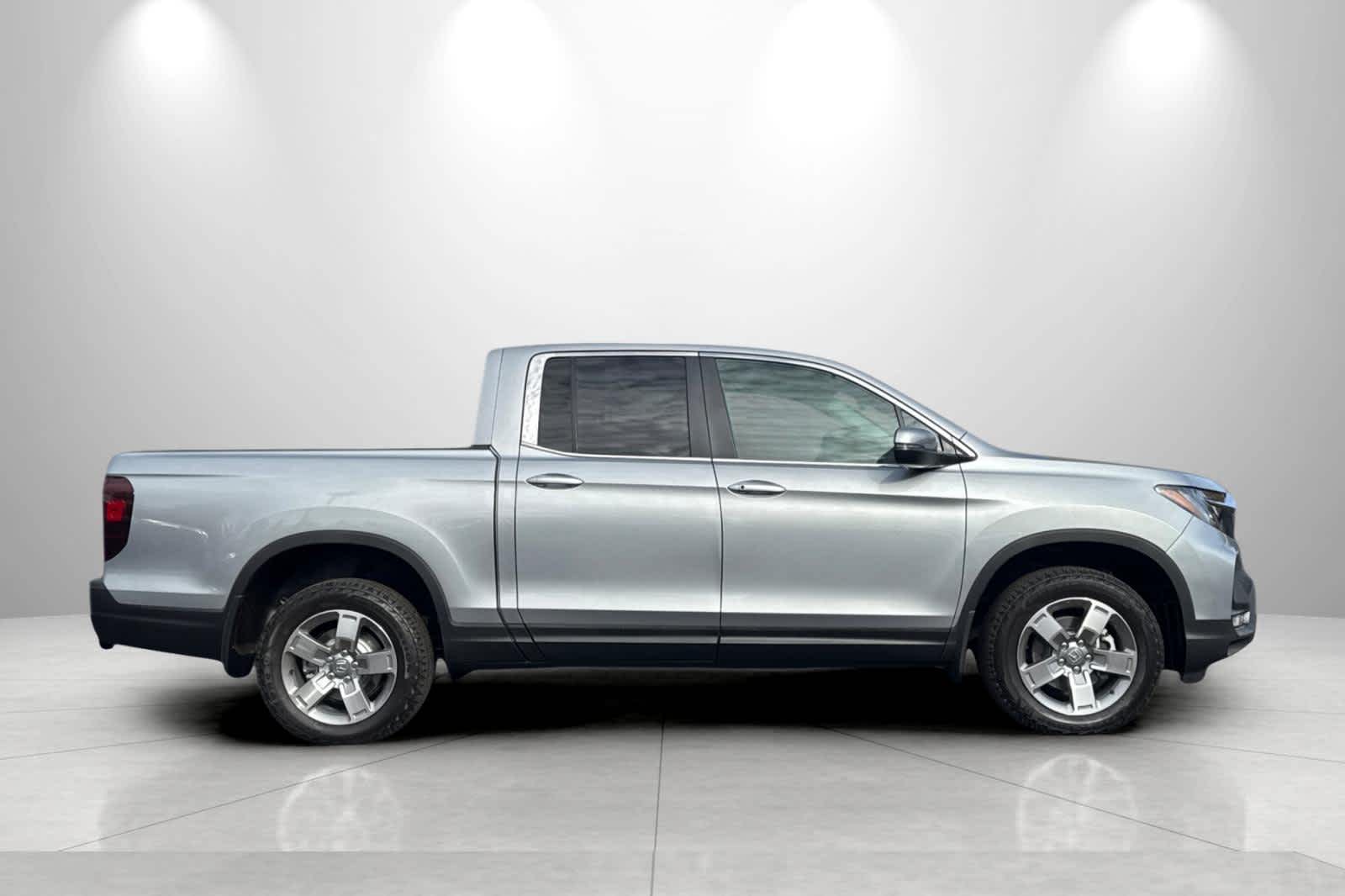 Thumbnail: 2026 Honda Ridgeline - 8