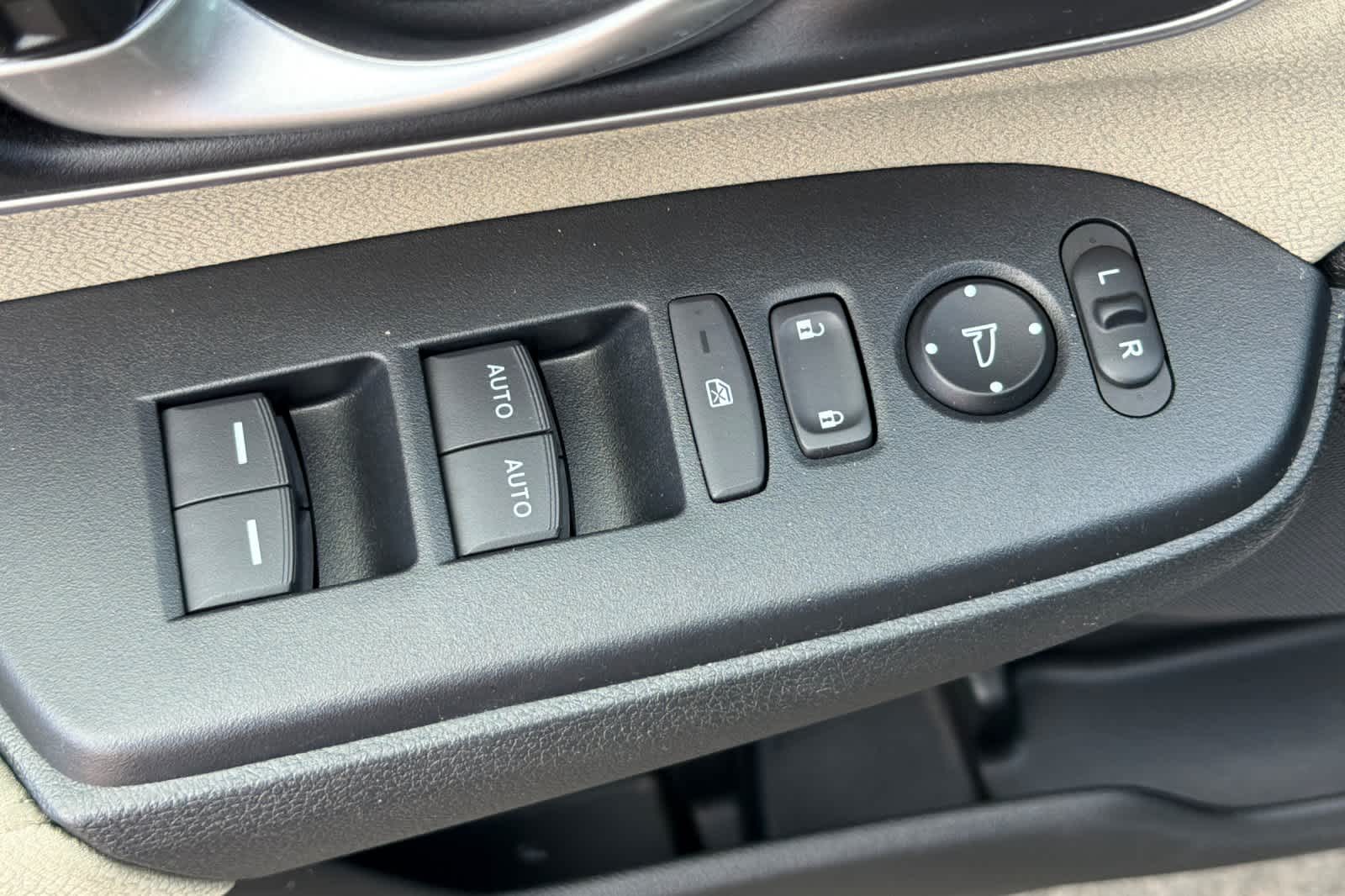 Thumbnail: 2022 Honda CR-V - 15