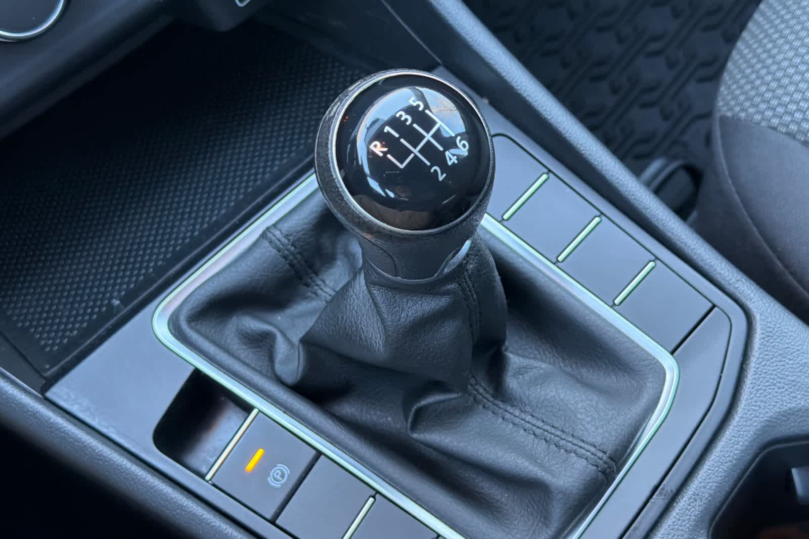 Thumbnail: 2019 Volkswagen Jetta - 22