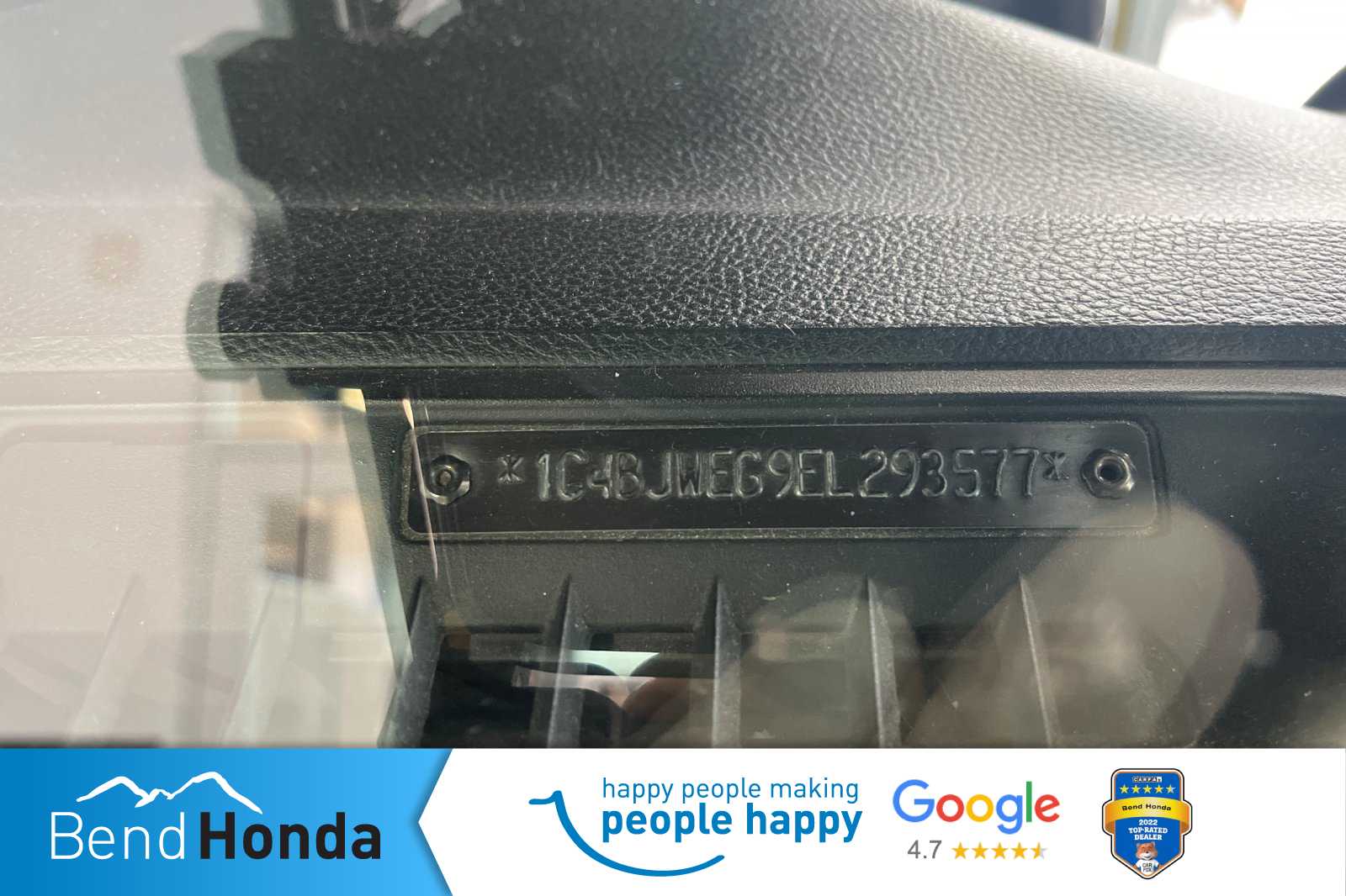 Thumbnail: 2014 Jeep Wrangler - 15