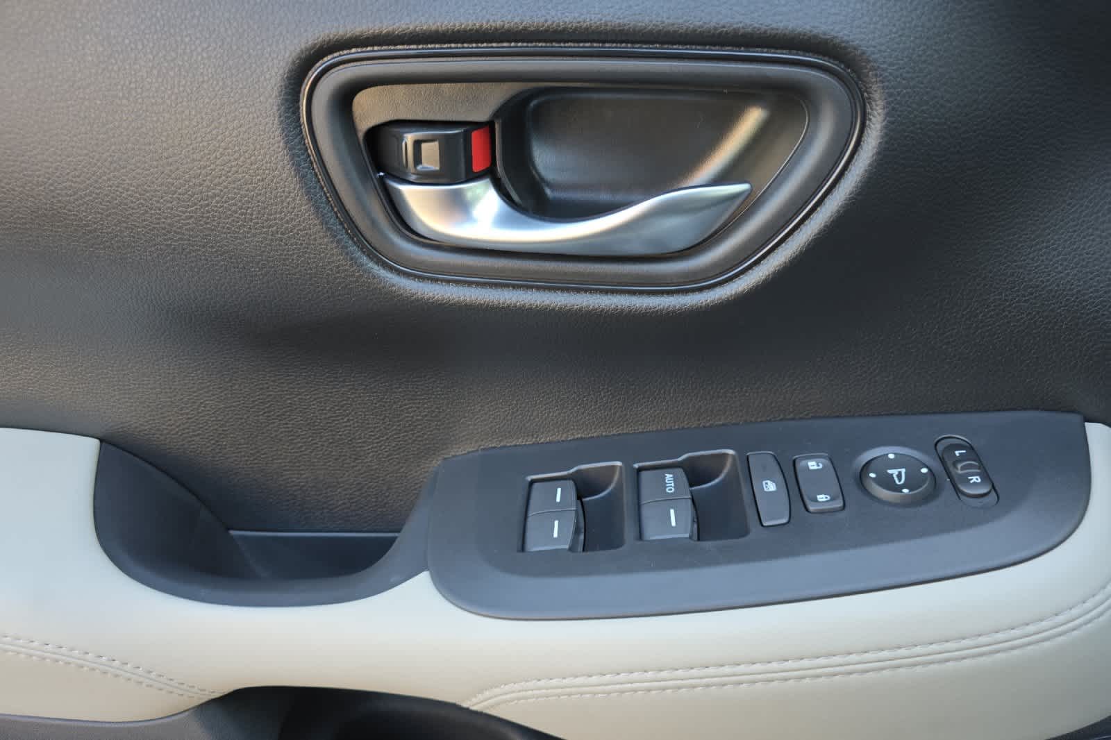 Thumbnail: 2026 Honda HR-V - 14