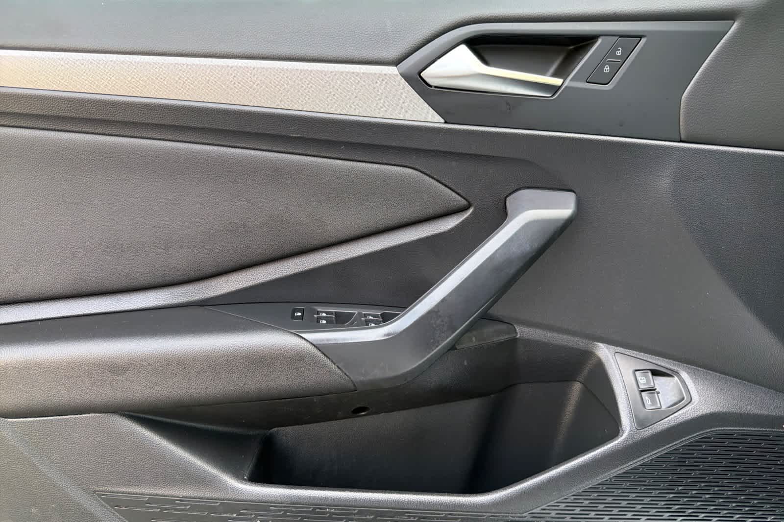 Thumbnail: 2021 Volkswagen Jetta - 14