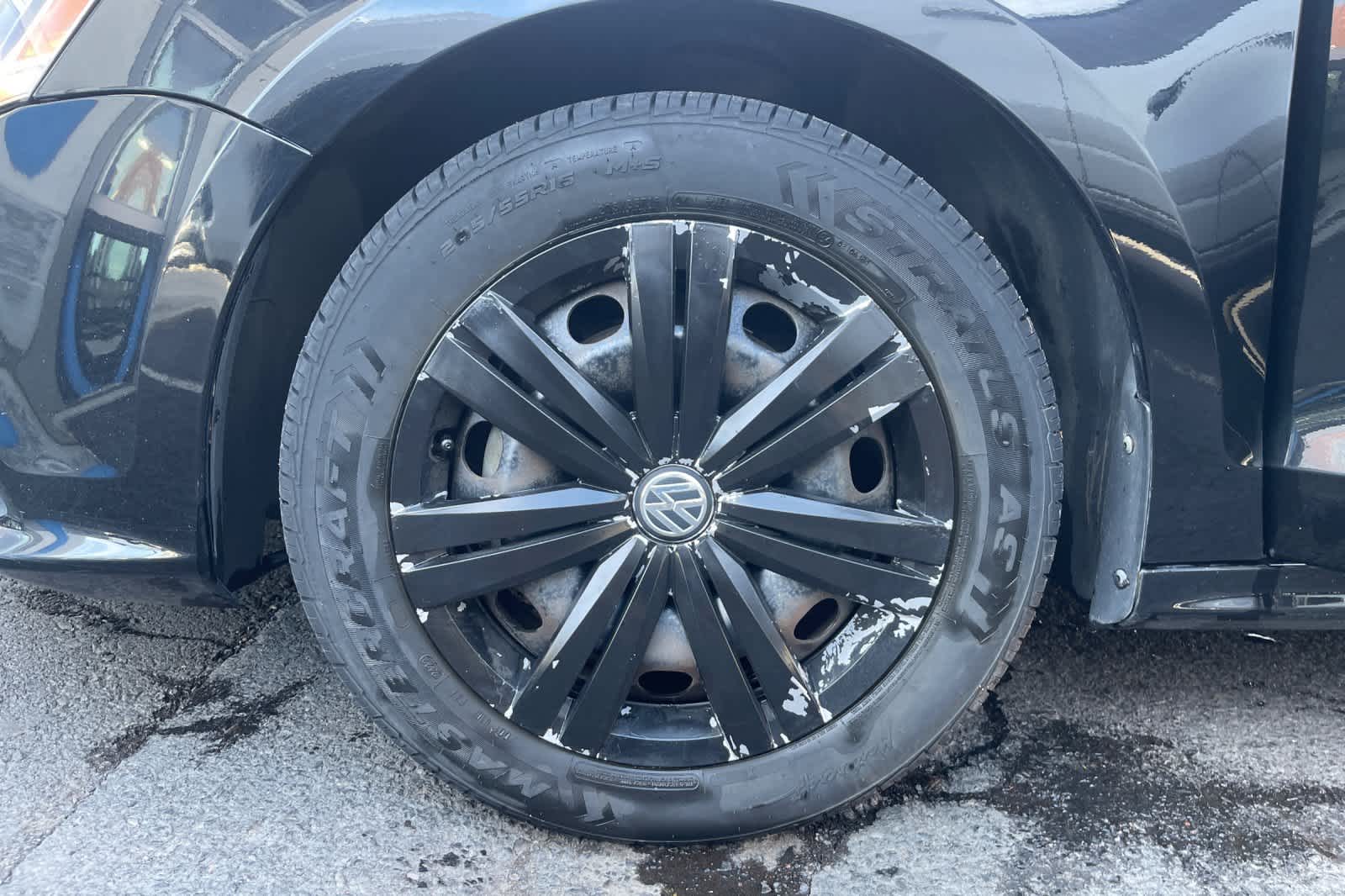 Thumbnail: 2015 Volkswagen Jetta - 15