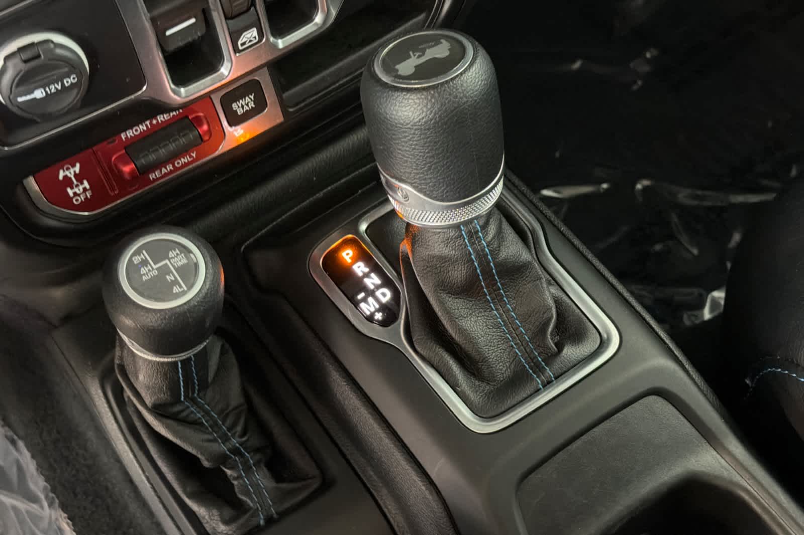 Thumbnail: 2021 Jeep Wrangler - 24