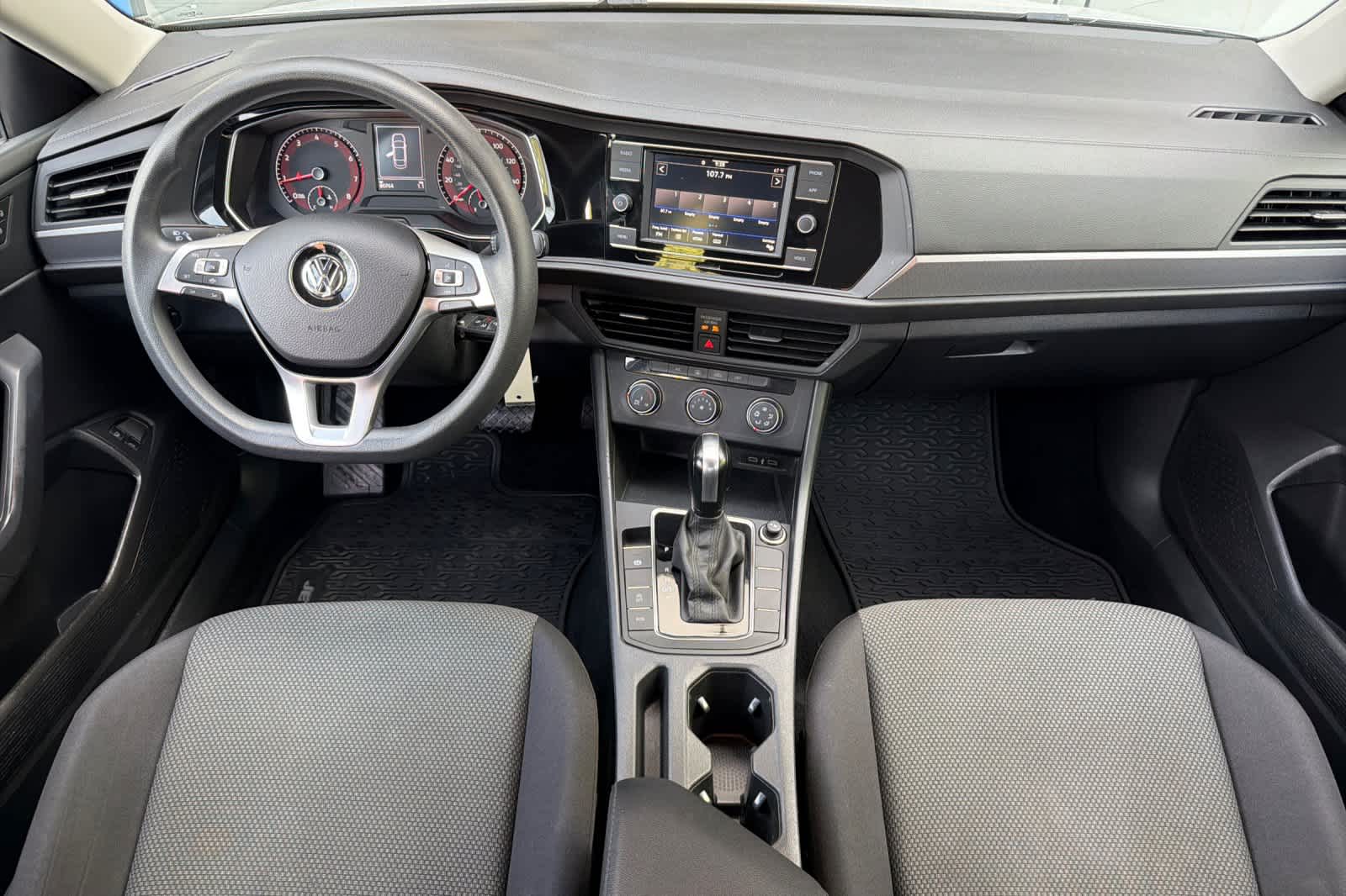Thumbnail: 2021 Volkswagen Jetta - 3