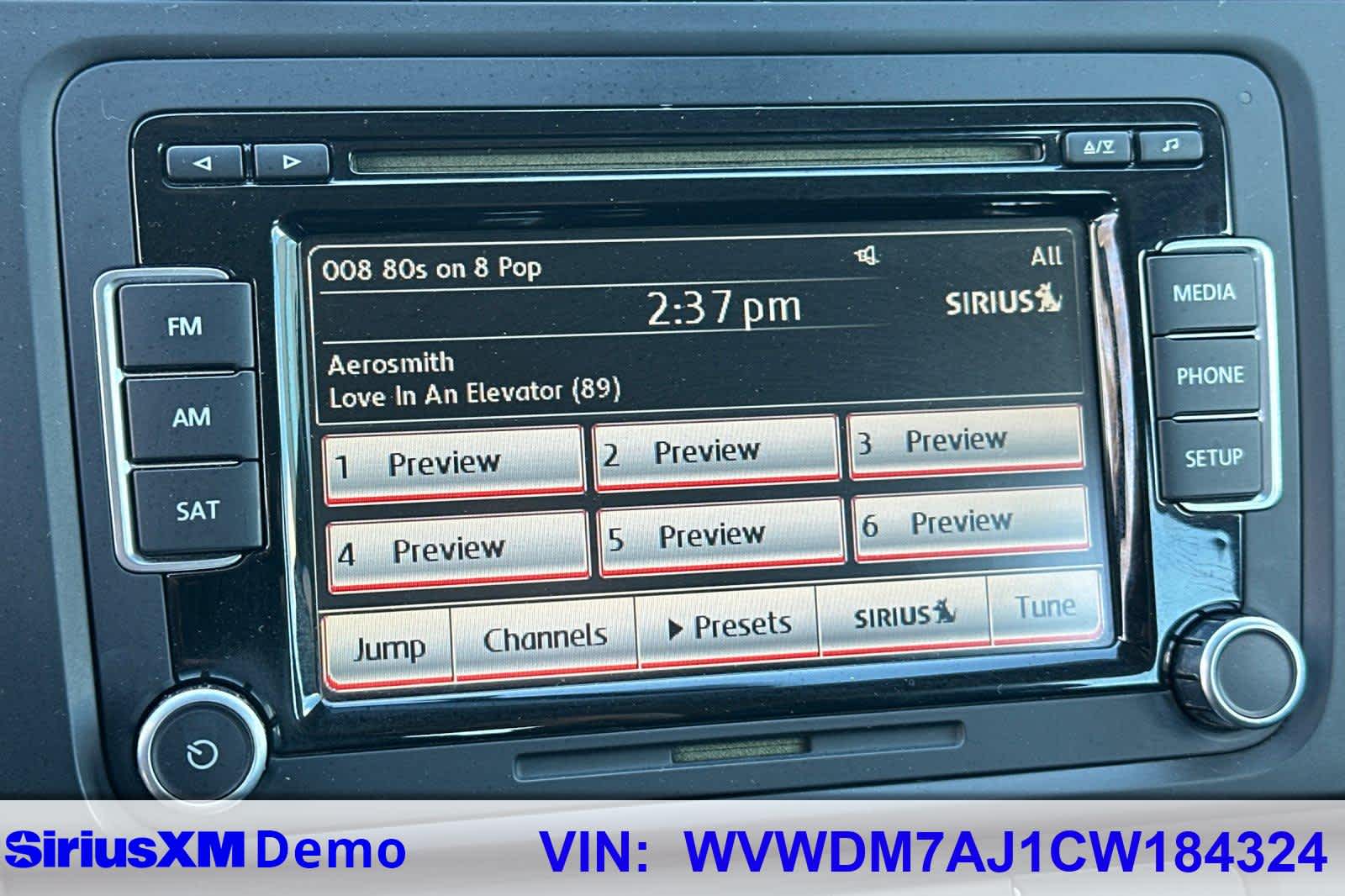 Thumbnail: 2012 Volkswagen Golf - 26