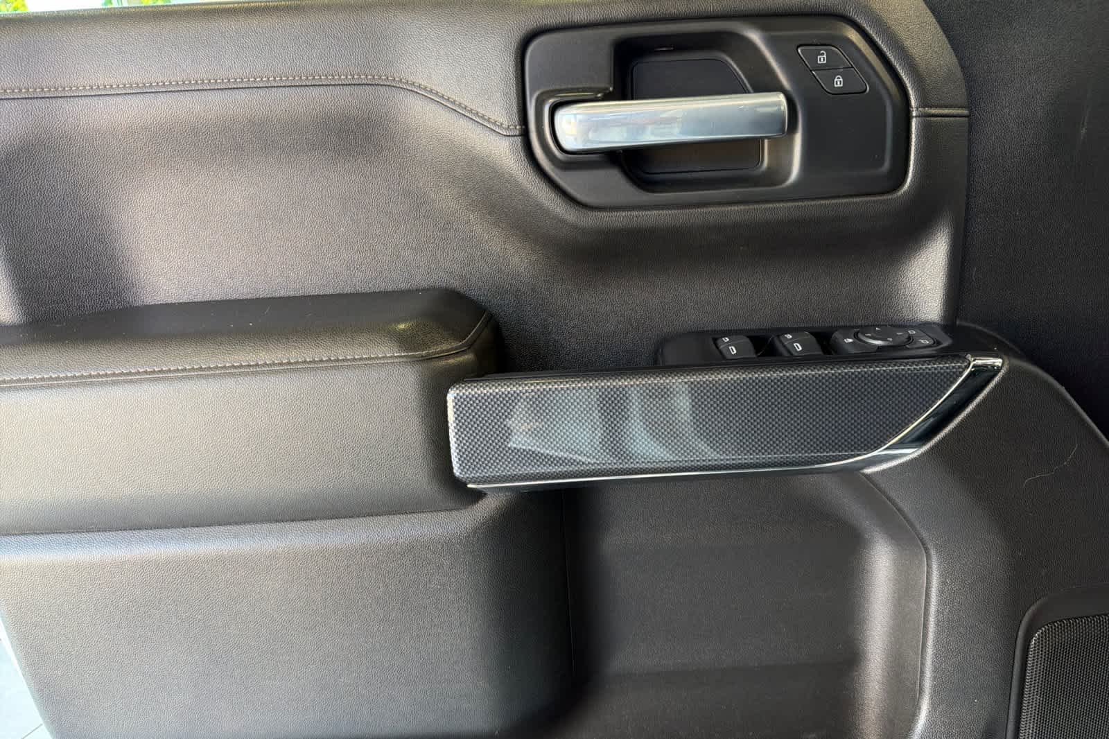 Thumbnail: 2019 Chevrolet Silverado 1500 - 13