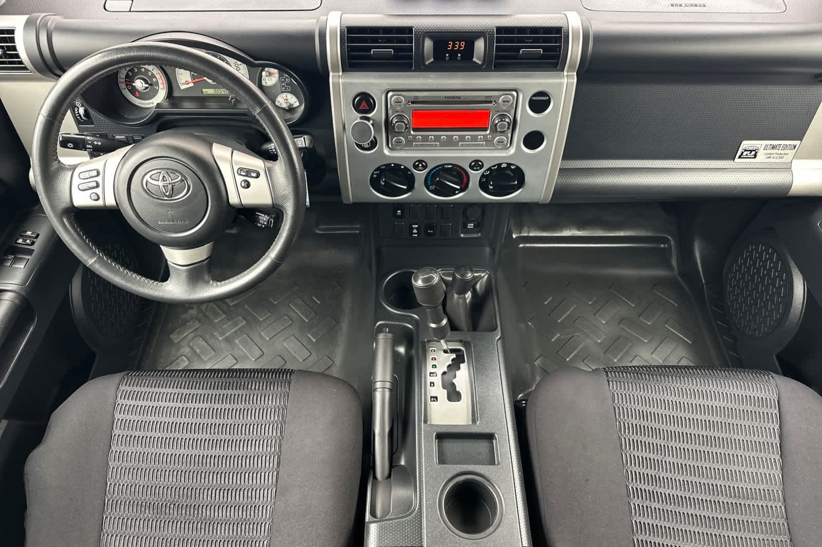 Thumbnail: 2014 Toyota FJ Cruiser - 3