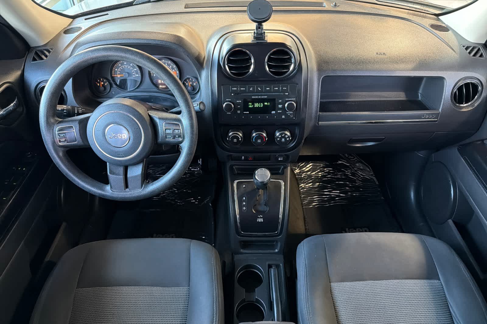 Thumbnail: 2016 Jeep Patriot - 3