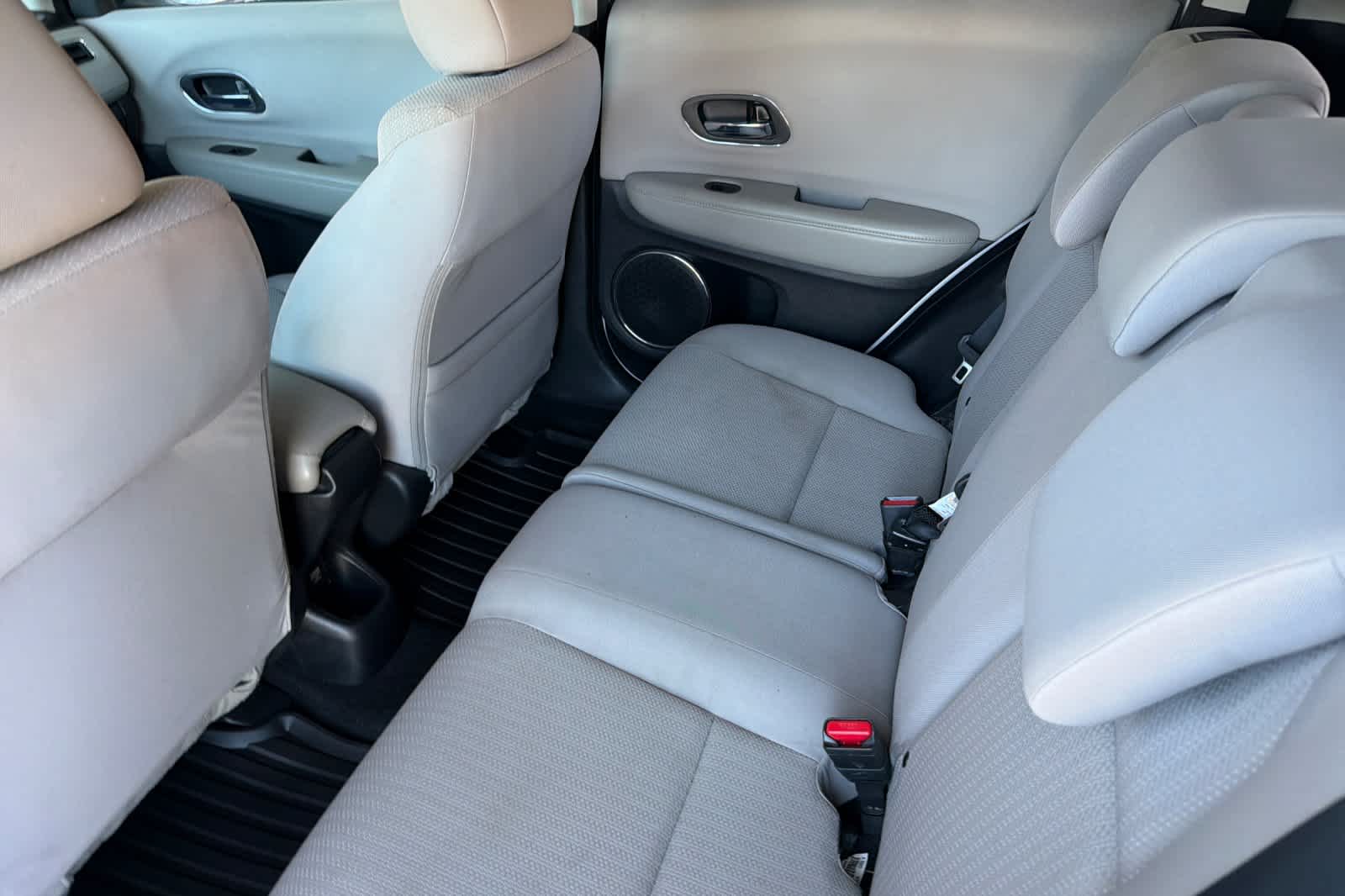 Thumbnail: 2016 Honda HR-V - 3