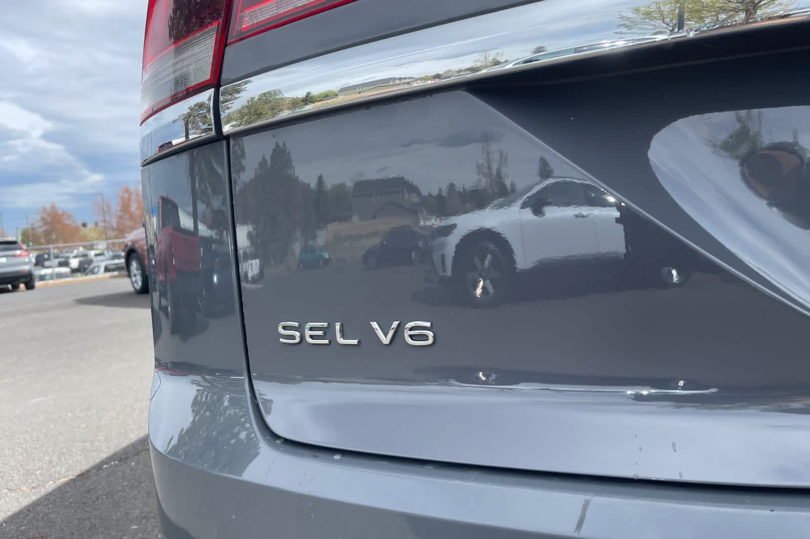 Thumbnail: 2021 Volkswagen Atlas - 14