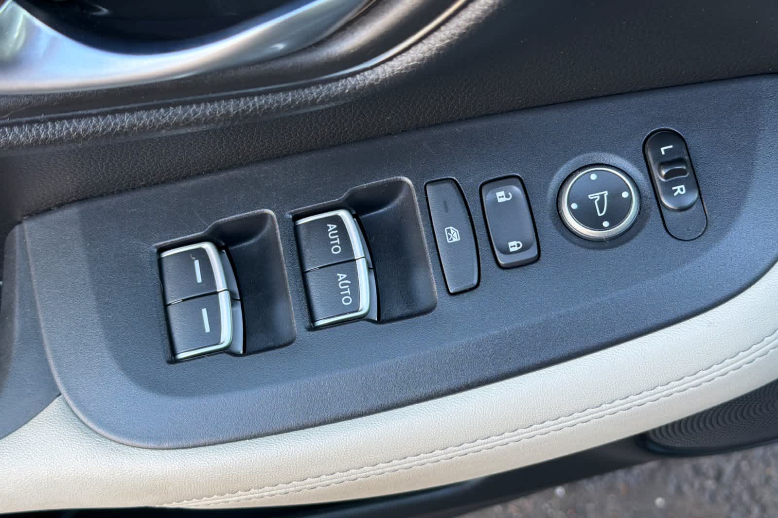 Thumbnail: 2024 Honda HR-V - 15