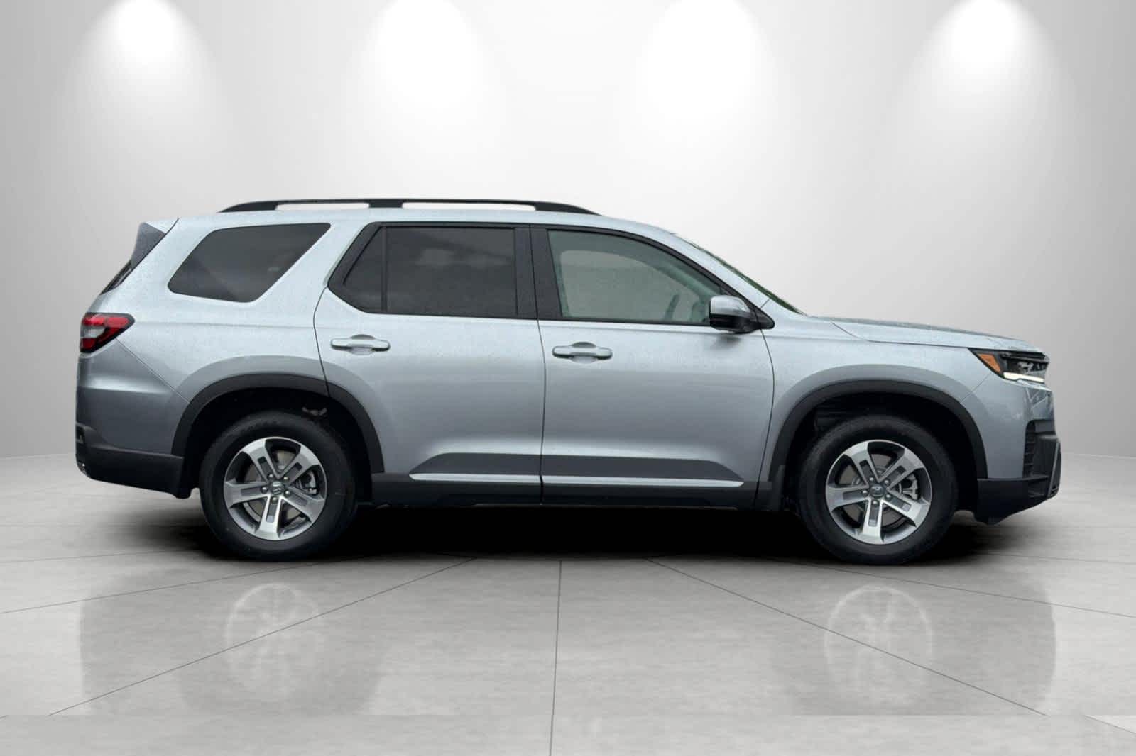 Thumbnail: 2026 Honda Pilot - 8
