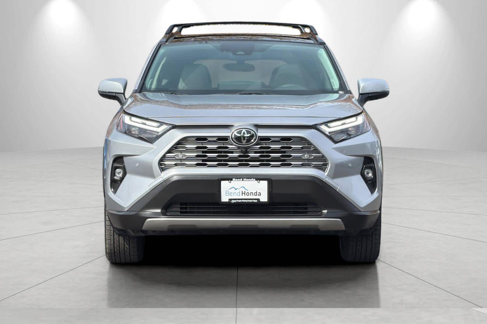 Thumbnail: 2025 Toyota RAV4 - 10