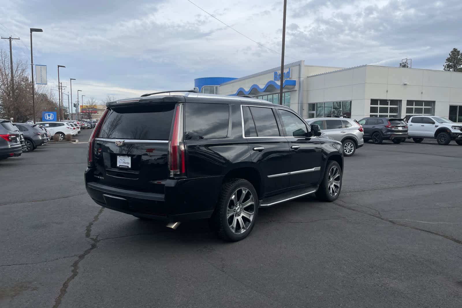 Thumbnail: 2017 Cadillac Escalade - 2