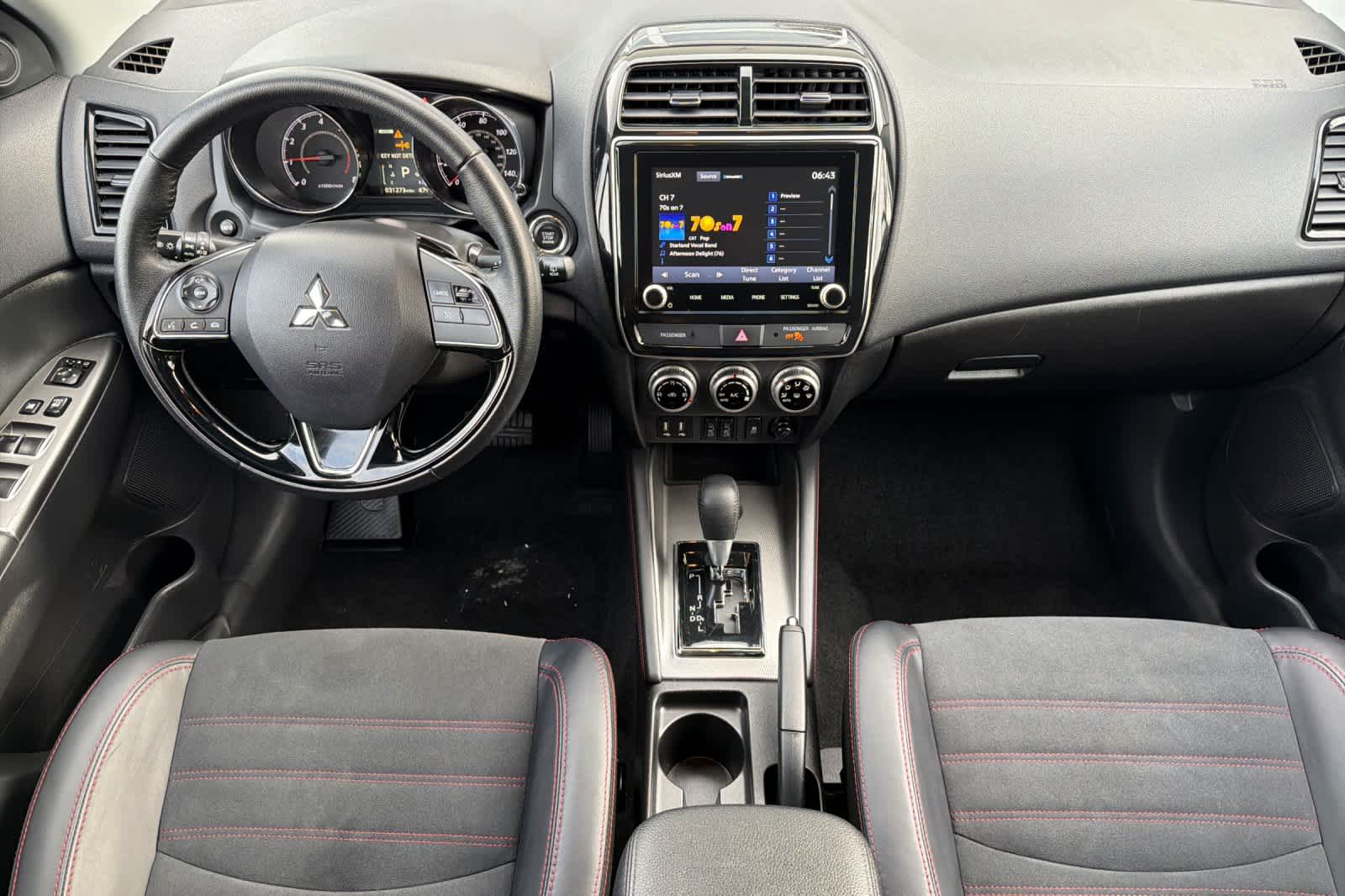 Thumbnail: 2024 Mitsubishi Outlander Sport - 3