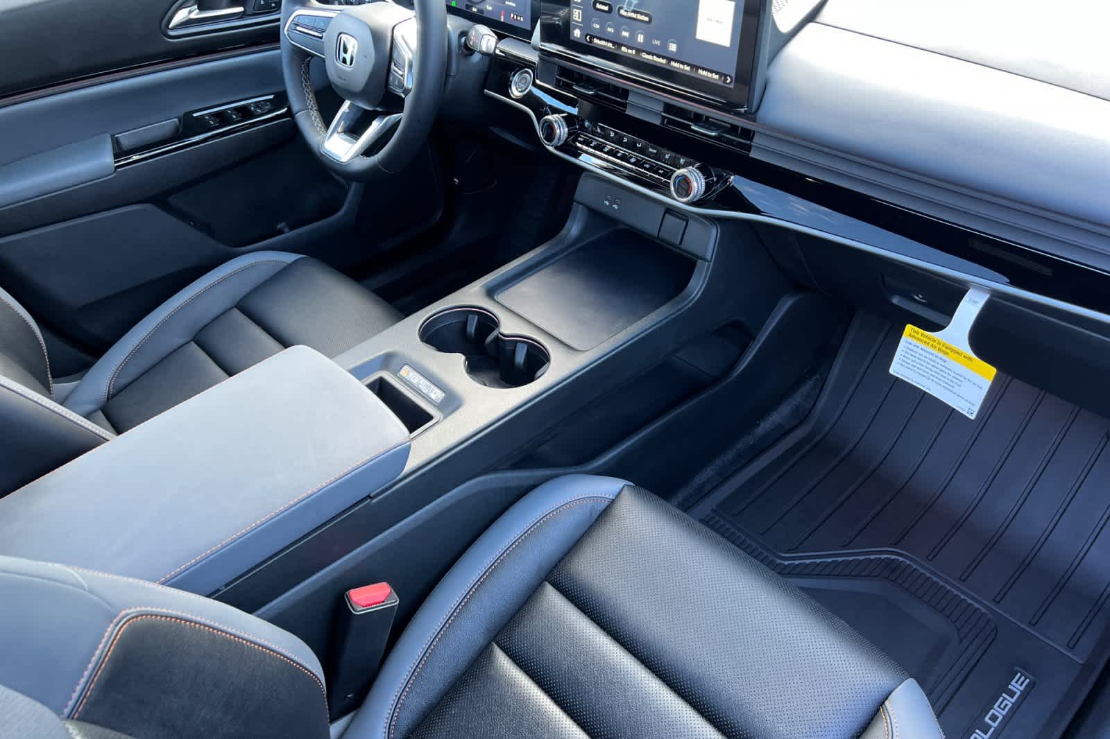 Thumbnail: 2026 Honda Prologue - 18