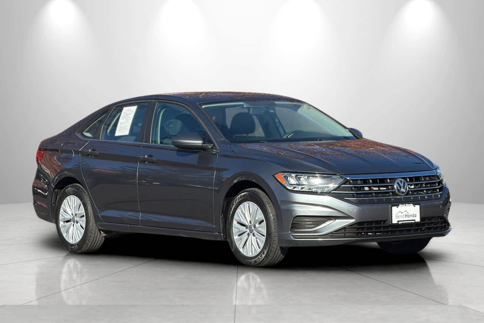 Thumbnail: 2019 Volkswagen Jetta - 9