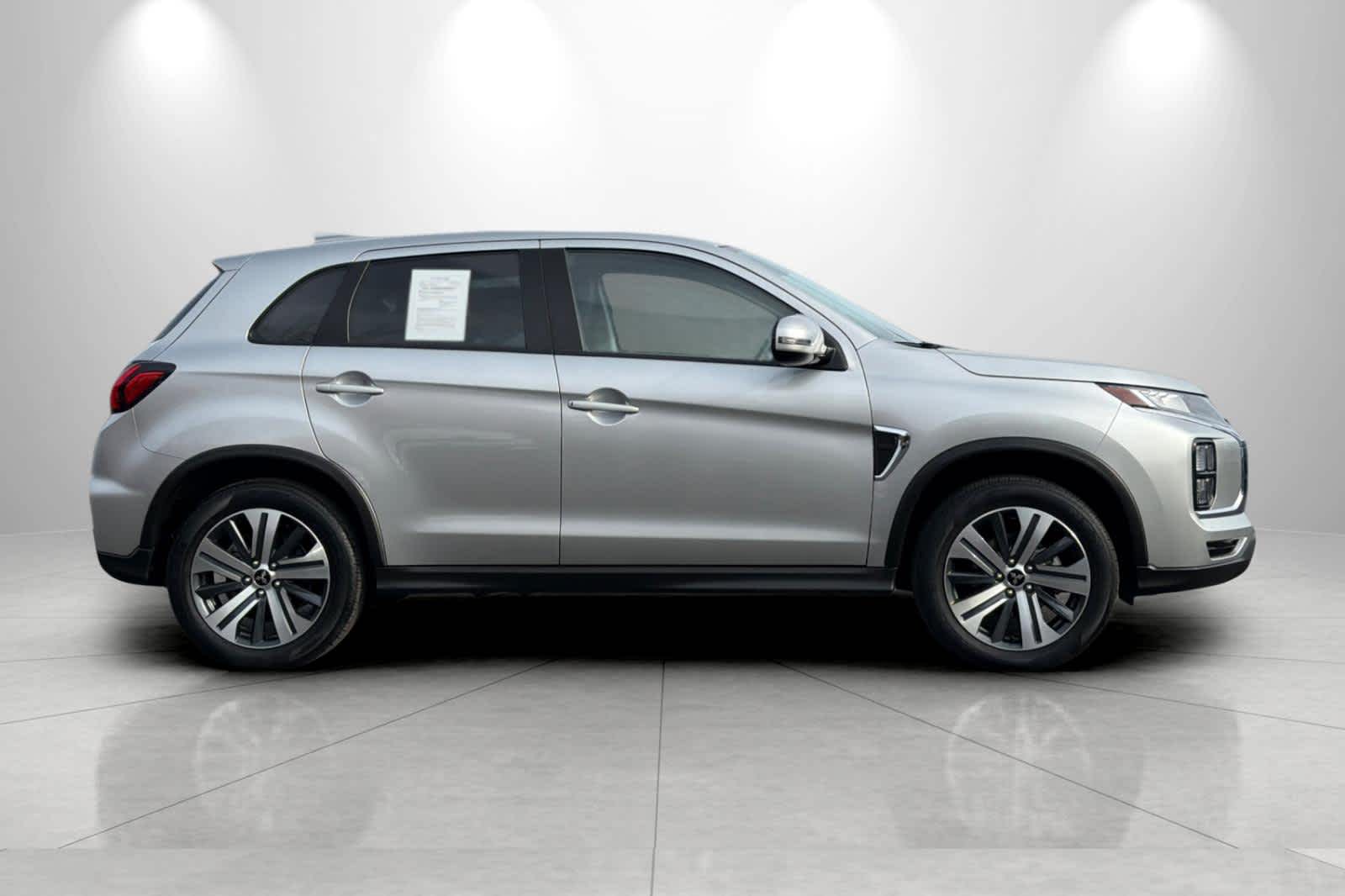 Thumbnail: 2024 Mitsubishi Outlander Sport - 8