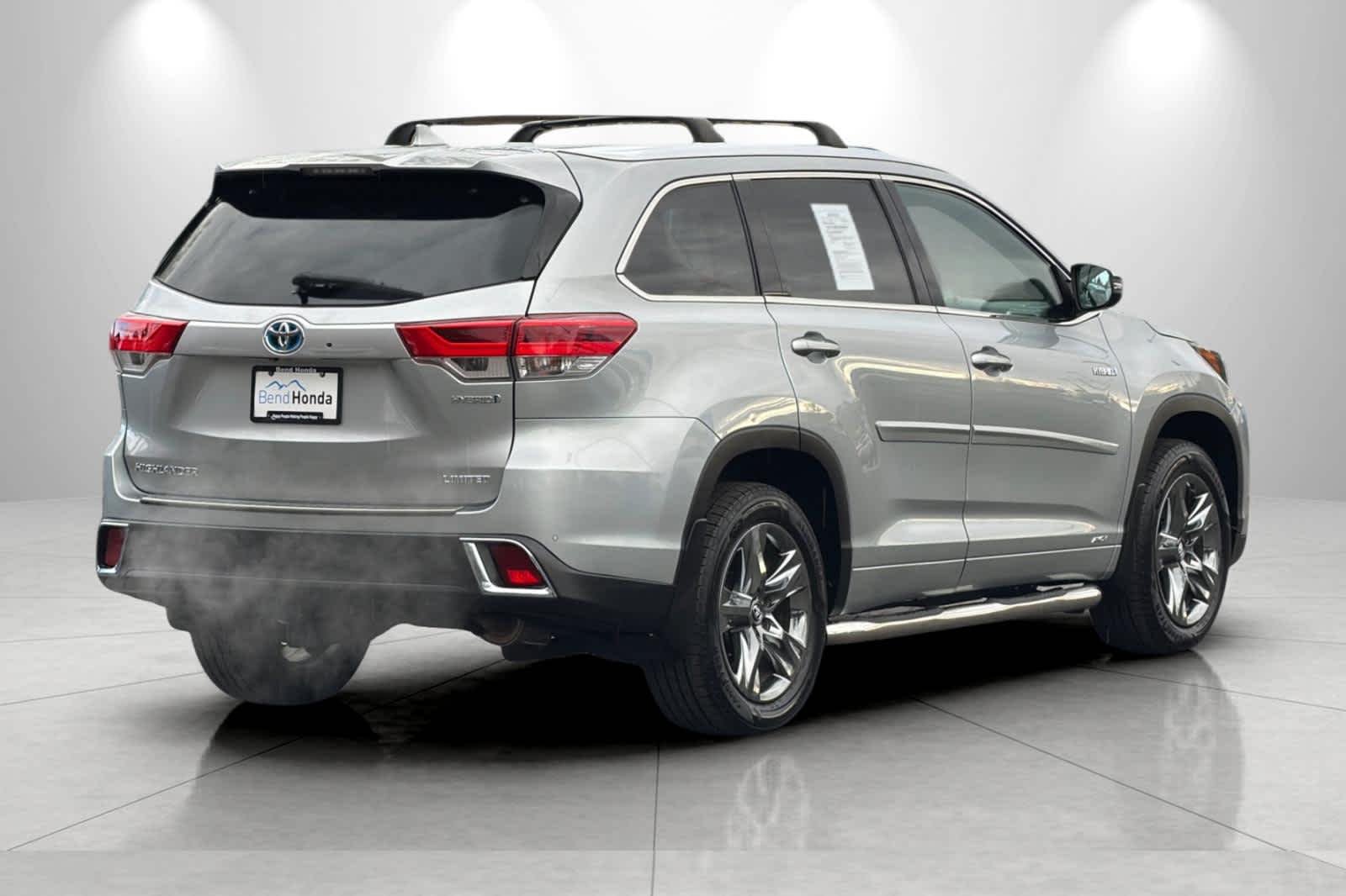 Thumbnail: 2018 Toyota Highlander - 2