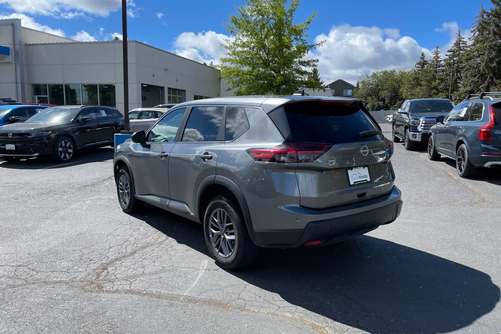 Thumbnail: 2024 Nissan Rogue - 3