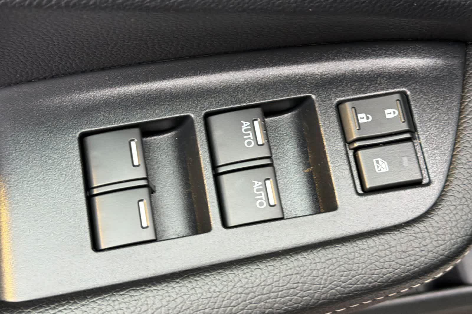 Thumbnail: 2023 Honda Ridgeline - 15