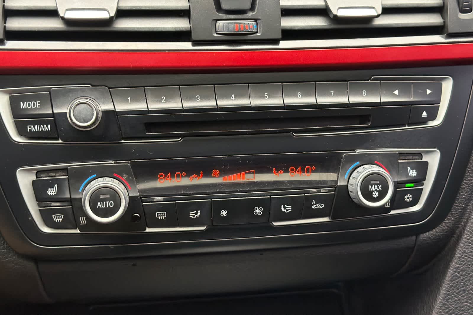 Thumbnail: 2012 BMW 3 Series - 21