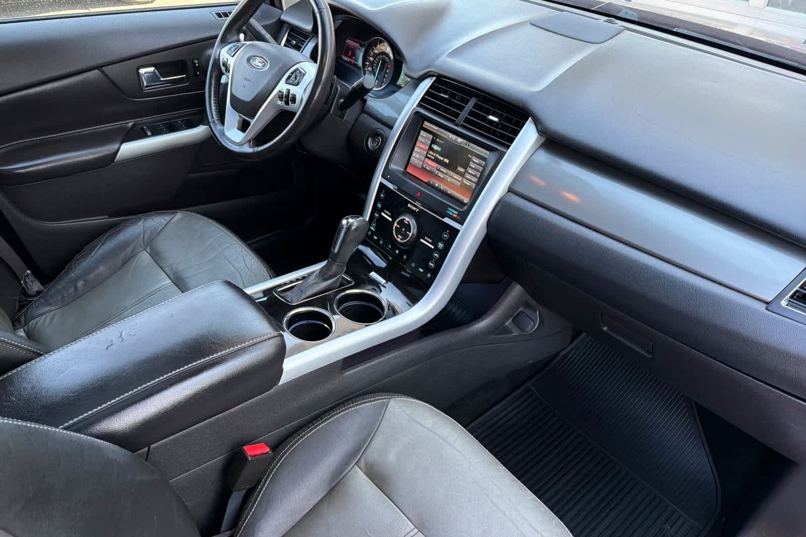 Thumbnail: 2013 Ford Edge - 18