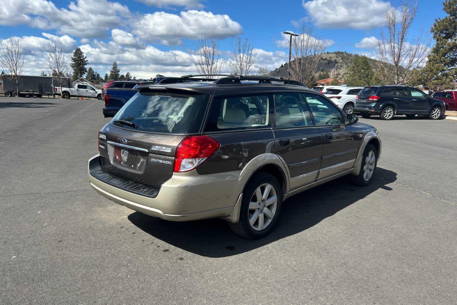 Used 2008 Subaru Outback  with VIN 4S4BP61C587349248 for sale in Bend, OR