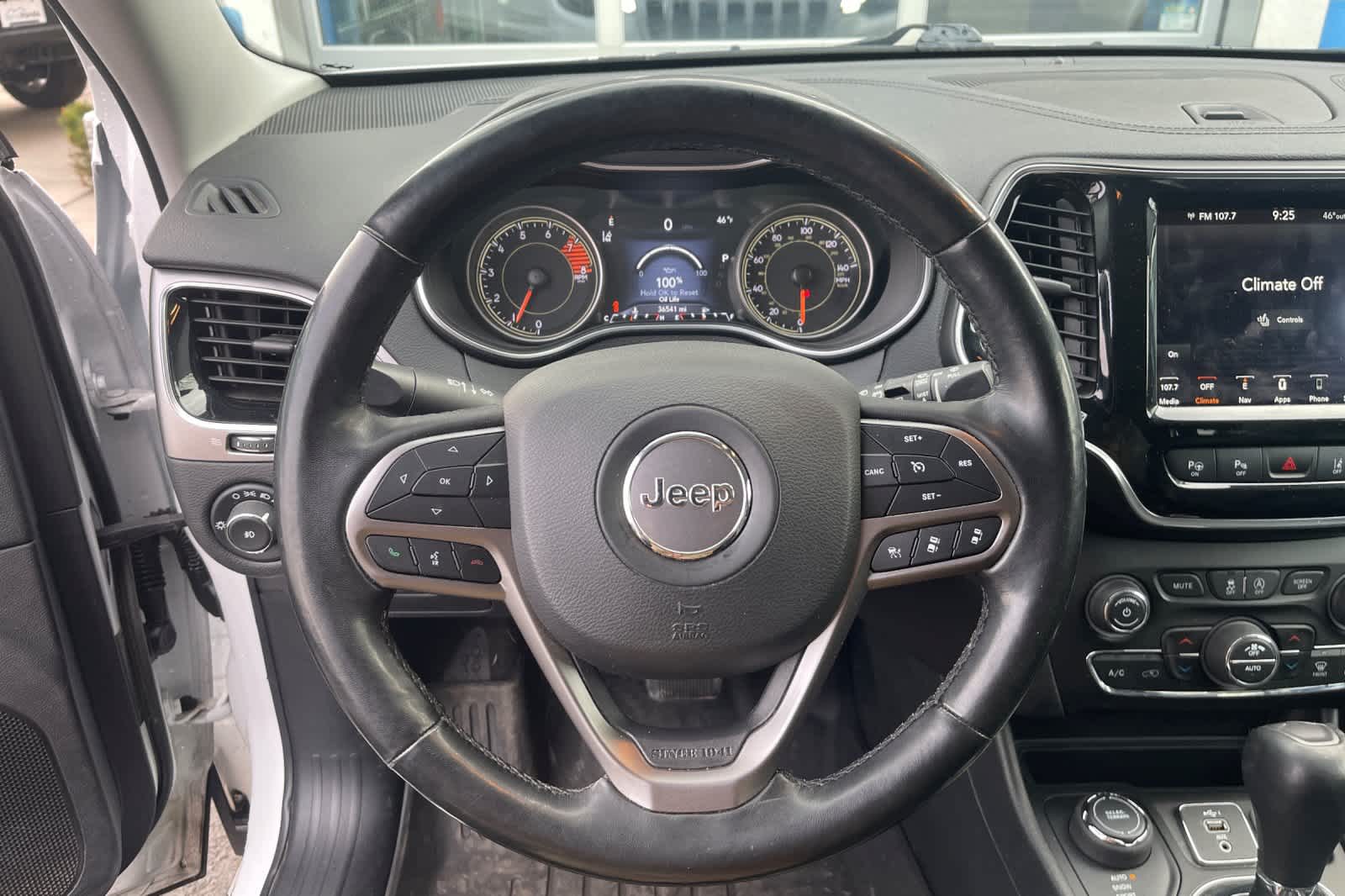 Thumbnail: 2020 Jeep Cherokee - 13