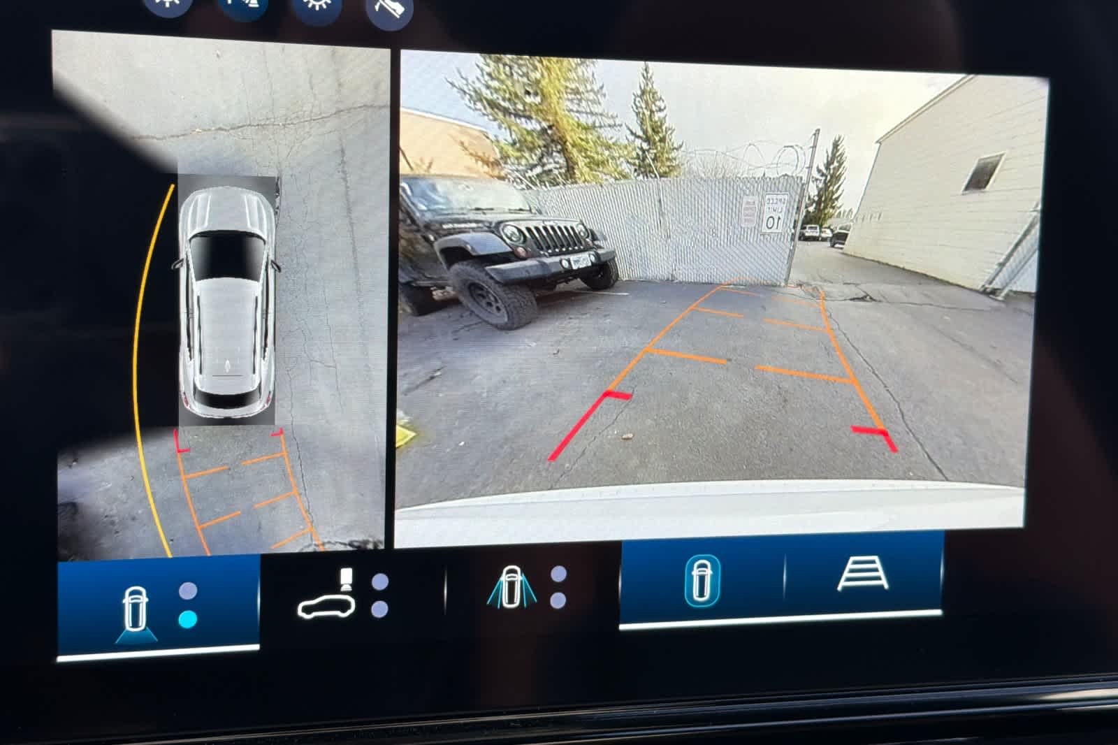 Thumbnail: 2026 Honda Prologue - 22